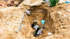 الغارديان: انتشال الجثث من تحت أنقاض غزة أصعب مهمة بتاريخ الحروب الحديثة