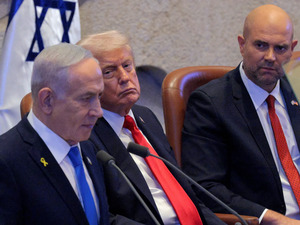 Trump confirms Hamas's search for the bodies of prisoners and an Israeli hint at resuming fighting.